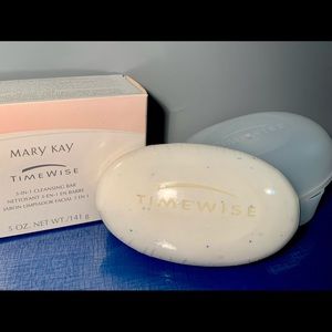 Mary Kay Timewise 3 in 1 cleaning bar 5 oz.